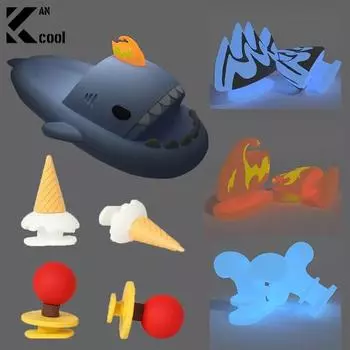 2 шт., тапочки с милой акулой, украшения обуви для женщин и мужчин, летние подвески, аксессуары, плавники, светящиеся в темноте подвески, пряжка для обуви, сделай сам 2 pcs with a lot