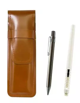 2 шт. в упаковке: тонкий пенал из коровьей кожи, коричневый ластик, белый и полностью металлический механический карандаш в форме ручки ASCMC46W-9984SP-2