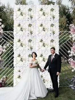 2 упаковки 60X40 см Настенные панели из искусственных цветов Настенный коврик Белые шелковые панели с цветком розы Цветочный фон Стена для цветочной вечеринки Свадебный декор стены белый