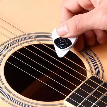 2-в-1 тюнер для медиатора со светодиодным дисплеем, акустическая электрогитара, укулеле, бас-гитара, скрипка, банджо, цифровой тюнер, 12 равномерно темперированных строев, инструменты для настройки белый