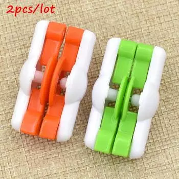 2pcs/lot Fashion Crocheting Needle Craft Pompom Maker Fluff Ball Weaver Tool Wool Knitting