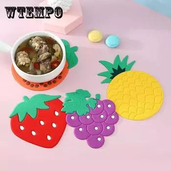 2шт Мультяшный фрукт Симпатичный стол Мат Силиконовый коврик Нескользящий противоошпаренный подставка 2pc