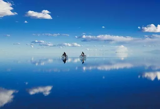 300 Piece Jigsaw Puzzle Aim! Master of Puzzles - Spectacular Views of the World - Miraculous Lake - Salar de Uyuni - Bolivia (26x38cm)