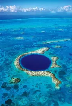 300 Piece Jigsaw Puzzle Master of Puzzles Spectacular Views of the World Great Blue Hole Belize Aim! - - (26x38cm)