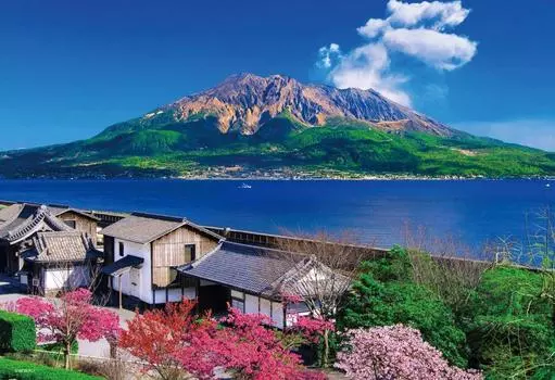 300 piece jigsaw puzzle Senganen Garden overlooking Sakurajima x (26 38cm)