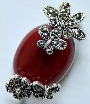 30*20 красный кулон из марказита с натуральным нефритовым цветком