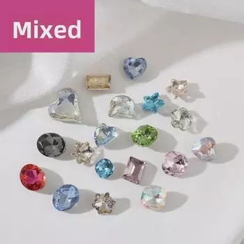 30 смешанных аксессуаров для нейл-арта: Стразы в форме заостренных, квадратных и сердечек