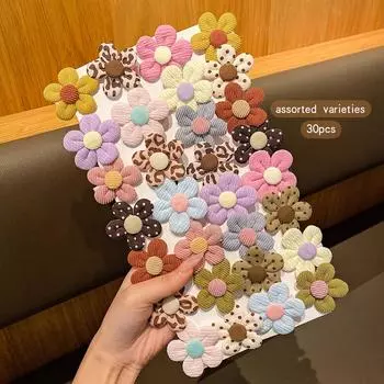 30 Sweet Wind Colored Random Hair Clips and Headflowers Suitable for Daily Use as Hair Accessories