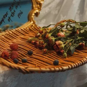 30cm Japanese Rattan Fruit Tray With Handle Storage Tray Pastoral Rattan Dish Bread Dessert Plate Kitchen Table Storage Basket