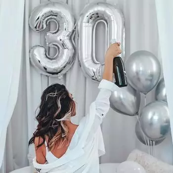32-дюймовый серебристый алюминиевый пленочный воздушный шар с цифрой 30 : Идеальное украшение для вашего 30-летия