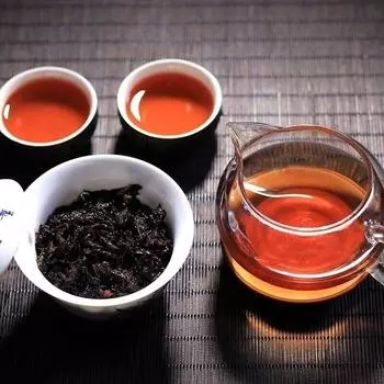 357г Юньнань Бань Чжан Королевский спелый пуэр Настоящий китайский спелый чай Пуэр Мэнхай