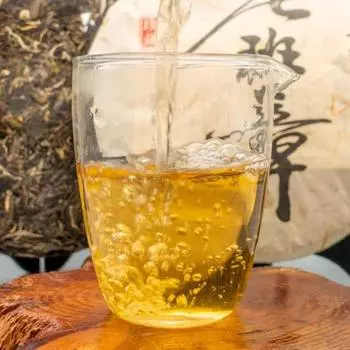 357г Лаобаньчжан Пуэр Сырой чай Юньнань Цизи Пуэр Шэн Чайный торт Пуэр Зеленый чай