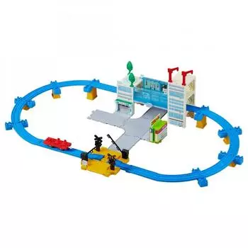 3 Давайте проведем дистанцию между TAKARA TOMY PLARAIRE и RALE TOMINE TOMINE TOMINE TOMINE TOMINE TOY.
