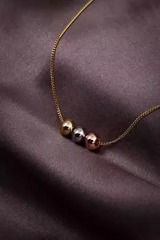 3-х цветное ожерелье золотого цвета