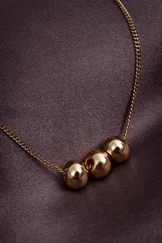 3 объемных колье золотого цвета