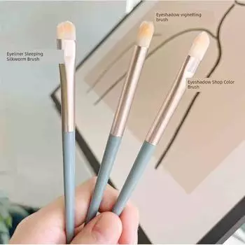 3 Pack Eye Shadow Brush Makeup Brush Brush Suit Makeup for Beginners Tool Fiber Brush Individually Packaged Eye Shadow Brush. Bargaining Blue Bridge 3 Pack (New arrival high-grade)