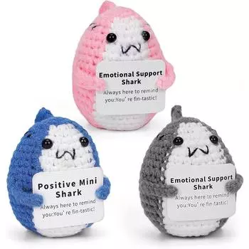 3 шт. Эмоциональная поддержка Акула, забавное вязаное крючком животное Мини вдохновляющая ручная работа с поощрительной открыткой, вязаные подарки на день рождения для женщин, друзей и мужчин разноцветный