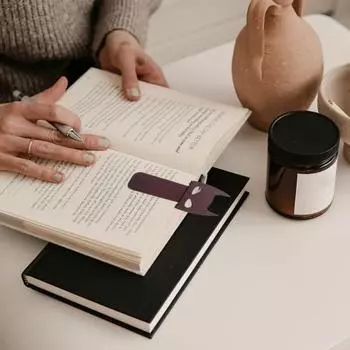 3D-печать Полая закладка Индивидуальный стиль Водонепроницаемый Мультяшная форма Легкий Подарок Однокласснику Сувенир Студенческие аксессуары Закладка Поисковик страниц 1pc фиолетовый