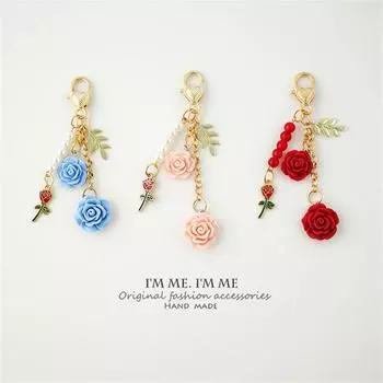 3D Rose Resin Camellia Pendant Key Chain Pearl Alloy for Women Car Key Holder Earphone Case Handbag Accessories красный