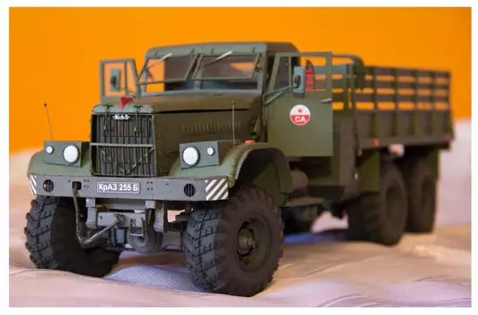 3D сборная модель Papercraft World Military Weapons масштаб 1/25 (КрАЗ-255Б)