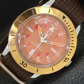 40 ММ ВОССТАНОВЛЕННЫЕ МУЖСКИЕ ЧАСЫ TITUS SWISS С ПОВОРОТНЫМ БЕЗЕЛЕМ И ОРАНЖЕВЫМ ЦИФЕРБЛАТОМ 430526-2 R103-a430526