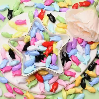 40 шт. 8*18 мм, блестящие свободные бусины, модная партия для DIY браслета, ожерелья, аксессуары ручной работы, акриловые аксессуары в форме рыбы 40Pcs разноцветный