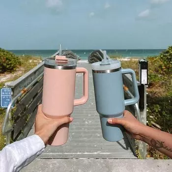 40 унций термос из нержавеющей стали, вакуумные чашки с ручкой, соломенные бутылки для прохладной воды, уличный автомобильный стакан, термос, кофейная кружка серый