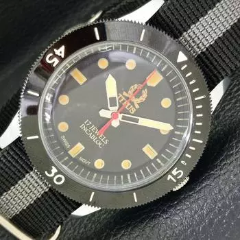 40MM REFURBISHED TITUS SWISS MENS TURNABLE BEZEL BLACK DIAL WATCH a430762-2 R104-a430762