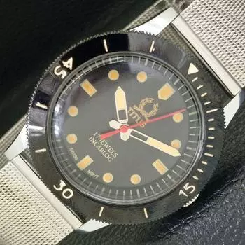 40MM TURNABLE BEZEL MENS REFURBISHED SWISS TITUS BLACK DIAL WATCH a430812-2 R104-a430812