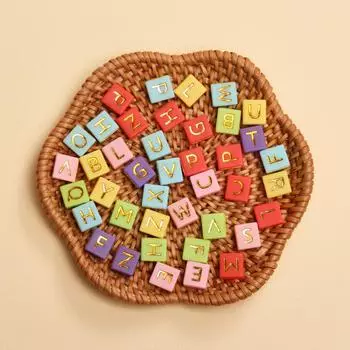 40 шт. 9 * 7 мм смешанные буквы акриловые квадратные плоские бусины с интервалом между буквами изготовление ювелирных изделий ручная работа браслет ожерелье