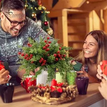 45 шт. рождественских искусственных веток, стебли красных ягод, искусственные ветки норфолкского кипариса, искусственные вечнозеленые листья, палочки для гирлянды своими руками, домашний декор 45pcs