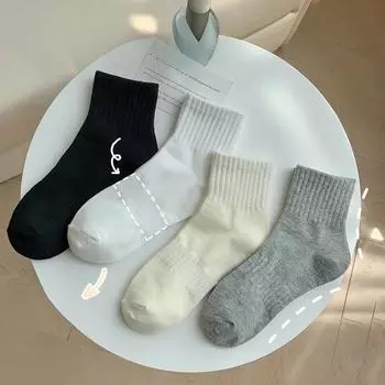 4 пары осенне-зимних носков для женщин и девочек, цветные, средней толщины, хлопковые, дышащие, мягкие, для скейтбординга, для студентов, спортивные носки