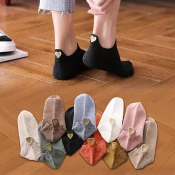4 Pairs Lot Fashion Socks Women New Spring Color Novelty Girls Cute Heart Embroidery Casual Funny Ankle Socks Pack Single code