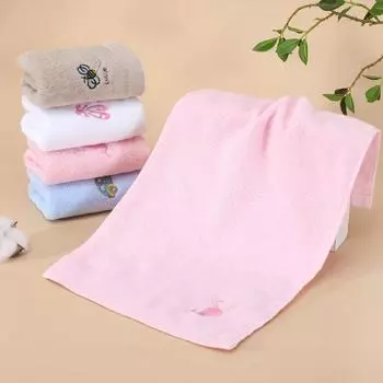 4 шт./лот чистого хлопка маленькое квадратное полотенце 25*25 см с вышивкой из мультфильма детское полотенце-крючок детское полотенце для лица подарок 25X25&4pcs