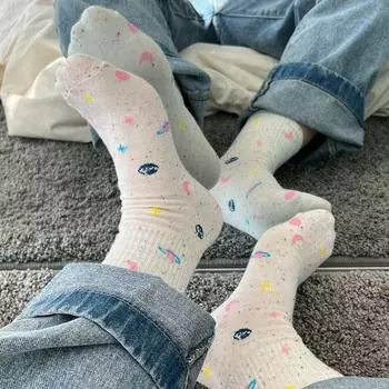 4 шт. Забавные носки-трубы с рисунком Y2K для женщин, носки до середины икры, креативные носки с изображением луны и звезд для женщин 4pcs black