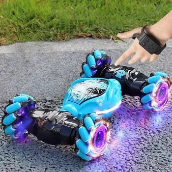 4WD RC Drift Car с музыкальными светодиодными фонарями 2,4G Жест Радио Дистанционное Управление Спрей Трюк Автомобиль Вращающийся на 360° Альпинистский автомобиль Игрушки Подарок красный
