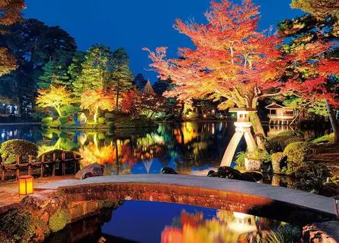 500 Piece Jigsaw Puzzle Red Flame Kenrokuen (Ishikawa) (38x53cm)