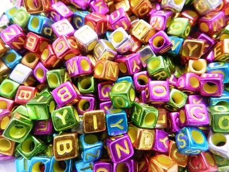 500 Pieces Alphabet Letter Acrylic Beads Cube Shape Metallic Mix Assortment 6mm Initial Craft Handicraft Supplies Jewelry Handmade Accessory Parts