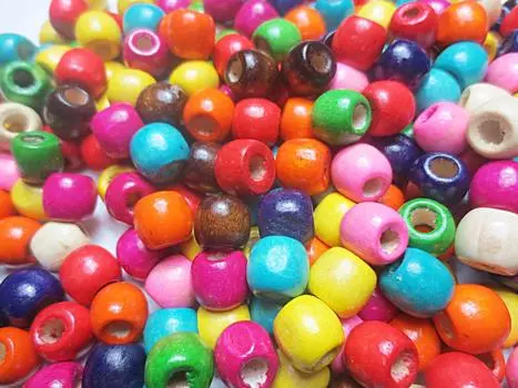 500 штук деревянных бусин разных цветов 12 мм материал для рукоделия Huey h659