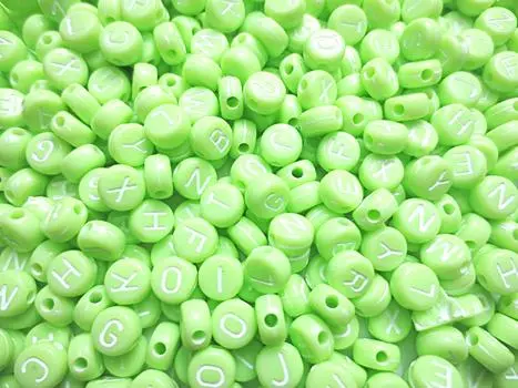 500pcs Alphabet Pattern Beads Circular Flat Green 7mm Huey Handicraft Materials H1482S76