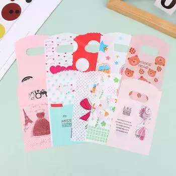 50 шт./лот, небольшой пластиковый пакет с разными дизайнами, 9X15 см, подарочный пакет с ручкой, подвески, серьги, упаковочные пакеты для ювелирных изделий as the picture