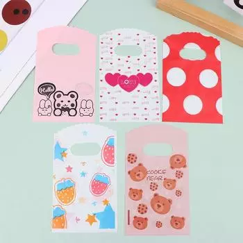 50 шт./лот, небольшой пластиковый пакет с разными дизайнами, 9X15 см, подарочный пакет с ручкой, подвески, серьги, упаковочные пакеты для ювелирных изделий as the picture