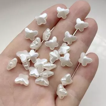 50 штук бежевых бусин-бабочек, подходящих для изготовления украшений, аксессуаров для волос, браслетов, бусин для вечеринок и домашнего декора. белый