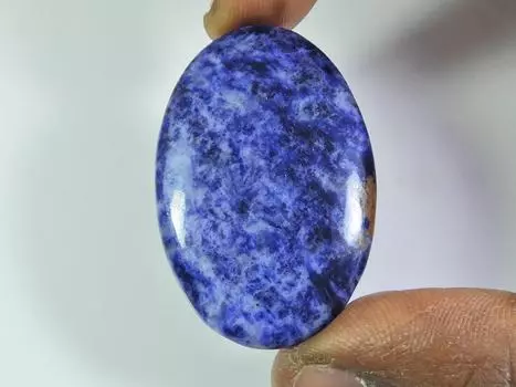 52Cts. НАТУРАЛЬНЫЙ КРИСТАЛЛ СОДАЛИТА ОВАЛЬНЫЙ КАБОШОН ДРАГОЦЕННЫЙ КАМЕНЬ РОССЫПЬЮ 28X43X05 ММ ET- 106