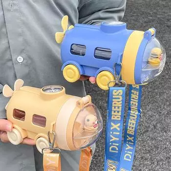 550 мл мультяшная милая пластиковая бутылка с соломинкой, большая емкость, подводная лодка, детская чашка для воды из тритана, детская школьная бутылка для воды 501-600ml