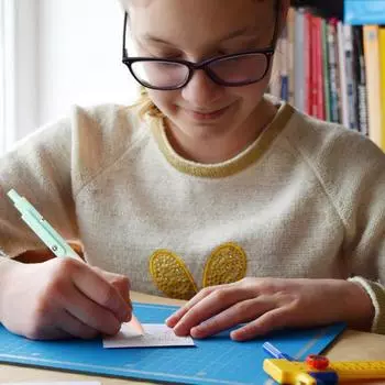 5 шт. гелевых ручек, выдвижные ручки с защитой от стресса, гелевые чернильные ручки с кончиком 0,7 мм, удобные ручки с щелчковым дизайном для письма 5pcs