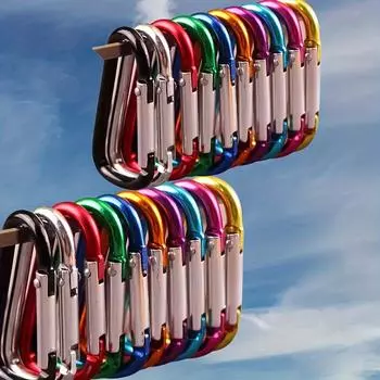 5 шт. сверхпрочные карабины с D-образными кольцами из разноцветного алюминиевого сплава — сверхпрочные, подпружиненные ворота, надежное крепление — идеально подходят для пеших прогулок, кемпинга 5pcs разноцветный