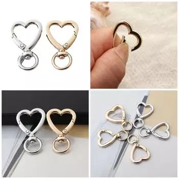 5 шт. в упаковке. Брелок в форме сердца. Вращающиеся крючки. Удобная пружинная застежка. Брелок для рукоделия. Прочный сплав. Материал. золотой