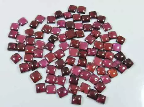 5X5MM Natural Red Garnet Square Cabochon Loose Gemstone 90Pcs Lot RQ-1557
