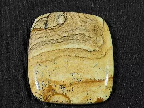 61Cts. Натуральный лечебный драгоценный камень яшма восьмиугольной формы 32X38X05 мм SK-1078